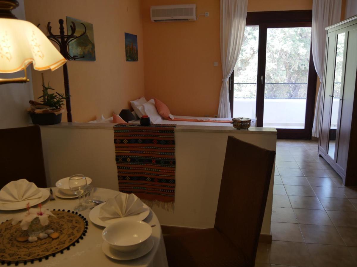 Helios-Rhodos-Apartments Koskinou  Ngoại thất bức ảnh